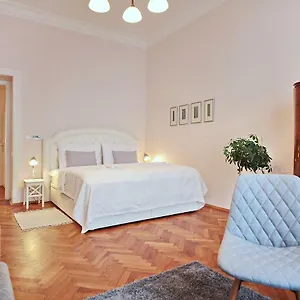 In The Heart Of Apartment Prag